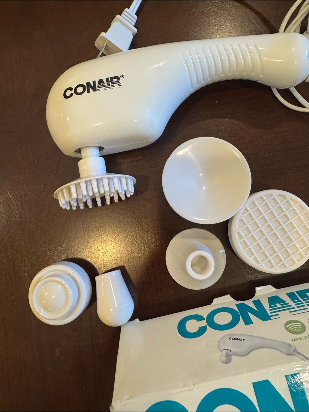 Conair touch and tone White Handheld Massager with Attachments 2 speed - Picture 2 of 4